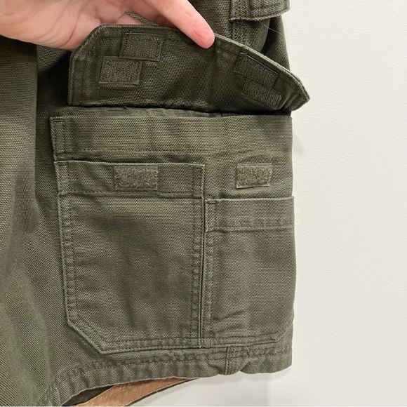 Duluth Flex Fire Hose Men's Olive Cargo Shorts Heavy Canvas Workwear Durable 48 - Picture 3 of 8